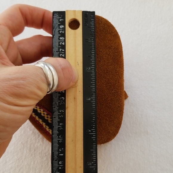 MINNETONKA Leather Baby Moccasins - Picture 6 of 6